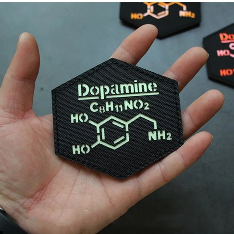 Dopamīna IS Pārdomas Neilona Griešanas Plāksteri Āra Gaismas Taktiskās Nozīmītes Apģērbs, Mugursoma DIY Uzlīme Rotā