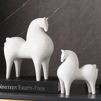 Sveķu Zirgu Statuja Morden Mākslas Dzīvnieku Figūriņas Office Home Decoration Accessories Zirga Skulptūru Jaunā Gada Dāvanas